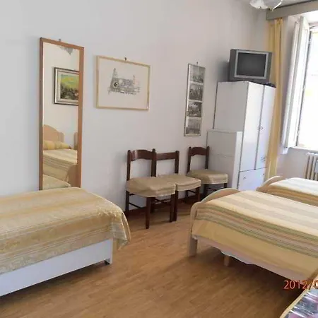 Bed & Breakfast Gianni 2*